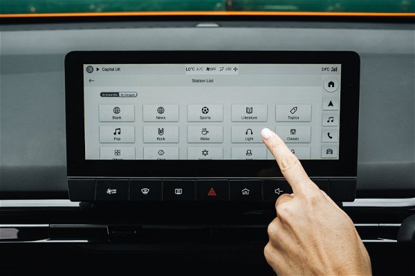 MG4 EV Touchscreen Display