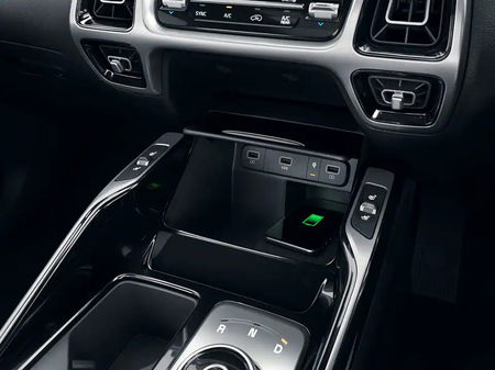 Wireless mobile phone charging Kia