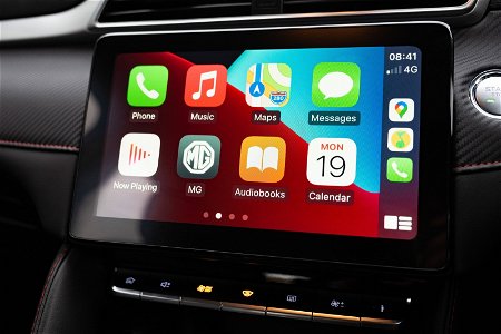 MG ZS Apple Car Play Android Auto in the north west