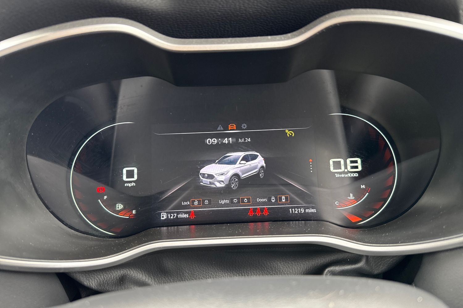 2024 MG ZS thumbnail 14